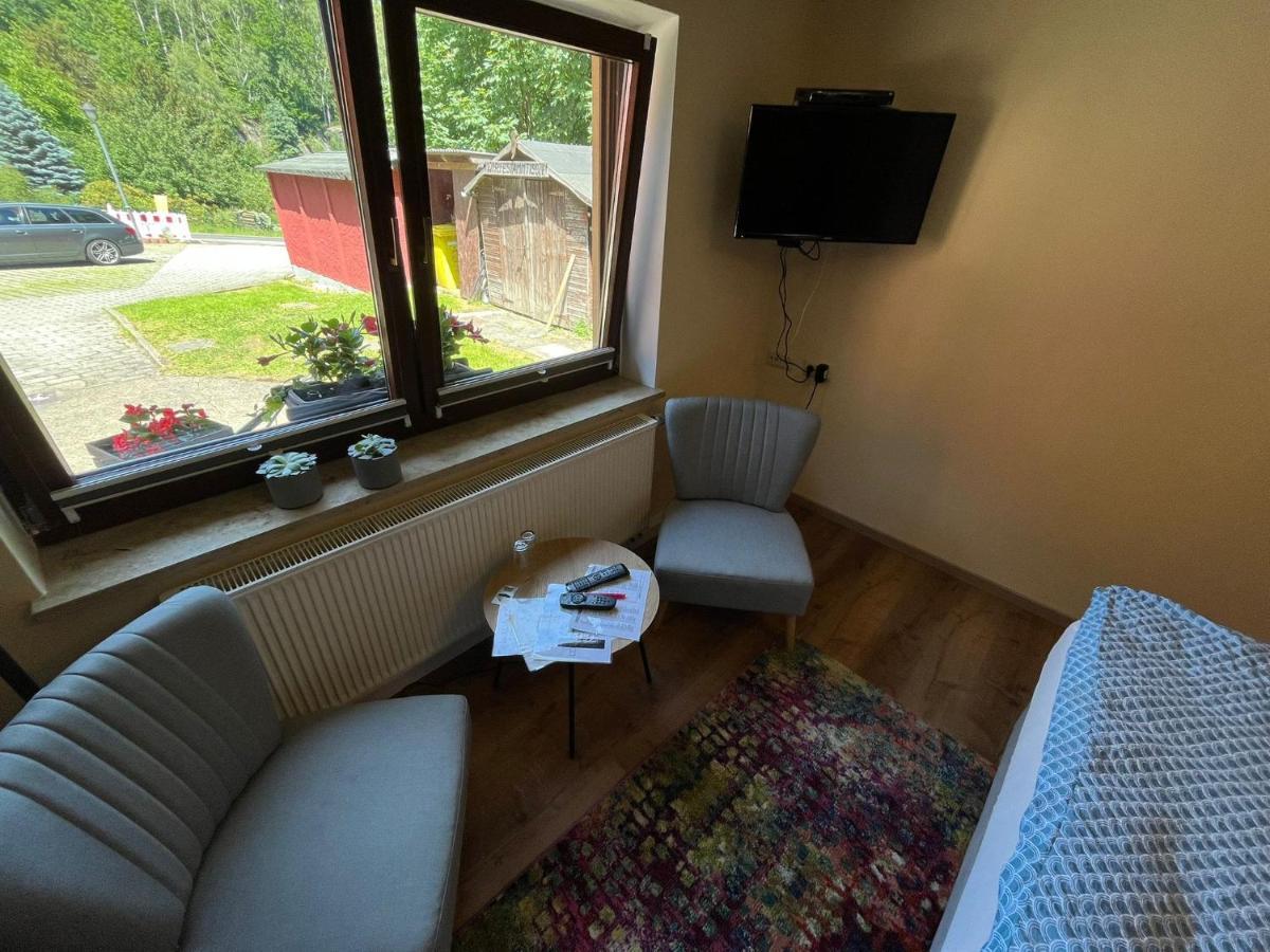 Pension&Café Abendröte Kurort Oybin Exteriör bild
